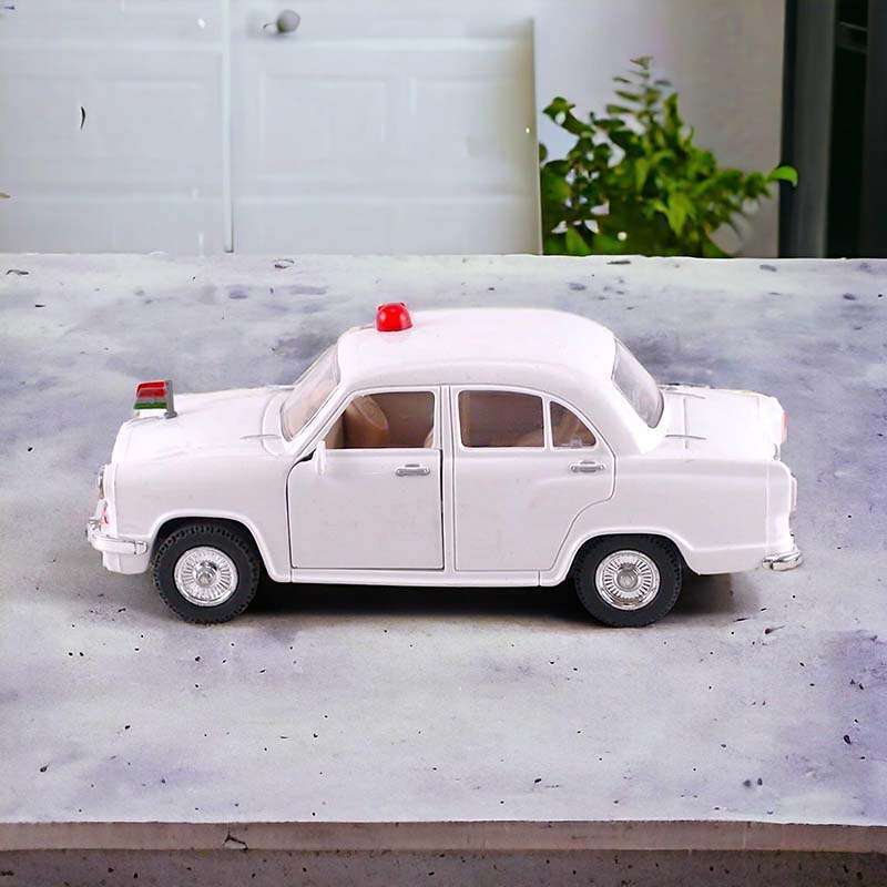 Centy-VIP-Ambassador-Toy-Car-Doors-Openable-Pull-Back-Action-Miniature-Die-Cast-Model-White_002.jpg