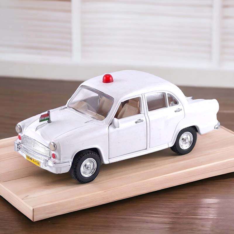 Centy-VIP-Ambassador-Toy-Car-Doors-Openable-Pull-Back-Action-Miniature-Die-Cast-Model-White_004.jpg