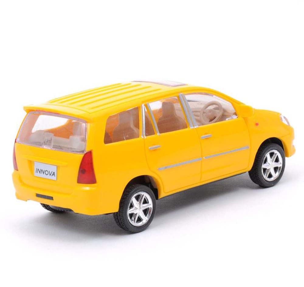 Centy_Miniature_Plastic_Pull_Back_Innova_Car_-_Yellow_004.jpg